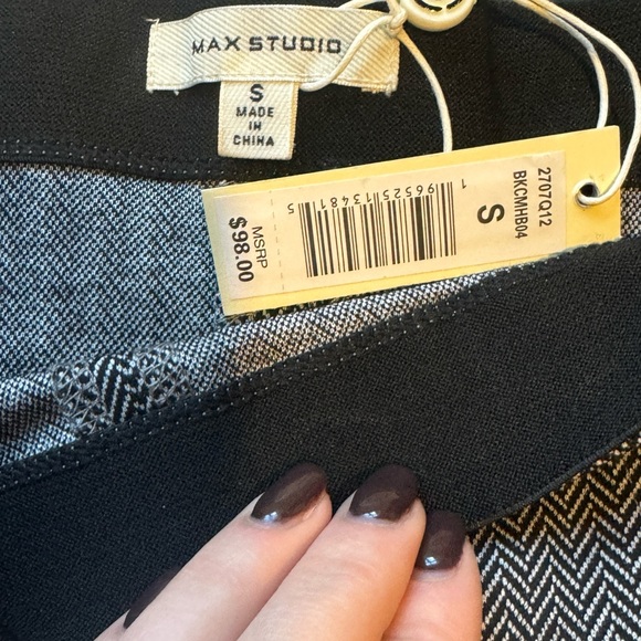 Max Studio Blaires Skirt Schoolgirl Skirt Polished Style - Picture 4 of 5